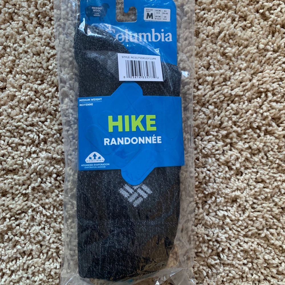 NEW Columbia Hiking Socks M